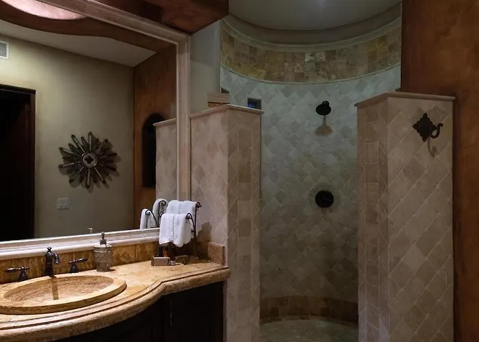 Villa Stunning 6bd Pedregal Maria